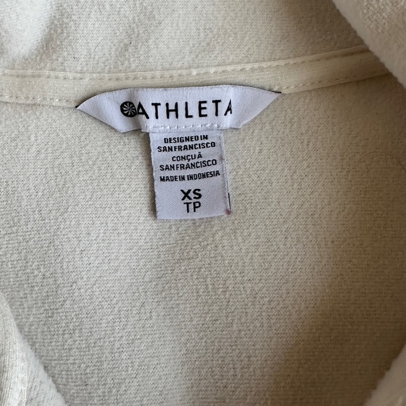 Athleta Cozy Sherpa Snap
Sweatshirt in Ivory - Size XS - Picture 7 of 10